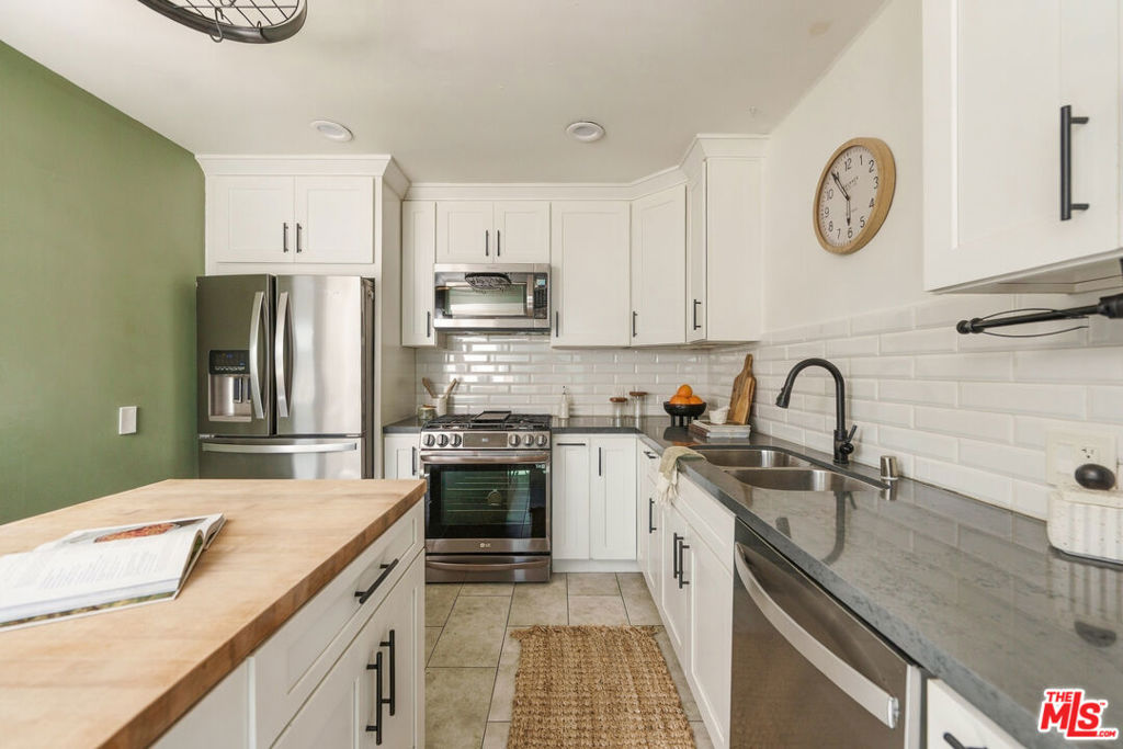 11822 Marshall Street Property Photo 13