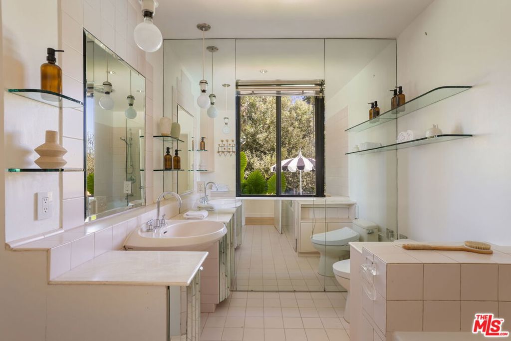 600 Hanley Place Property Photo 17