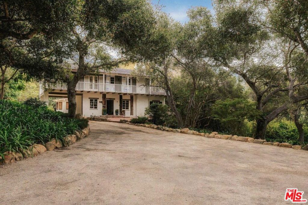 605 San Ysidro Road Property Photo 2