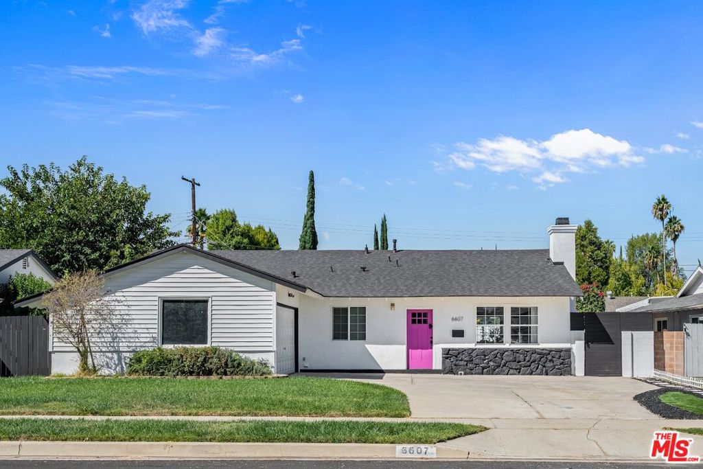 6607 Farralone Avenue Property Photo 1