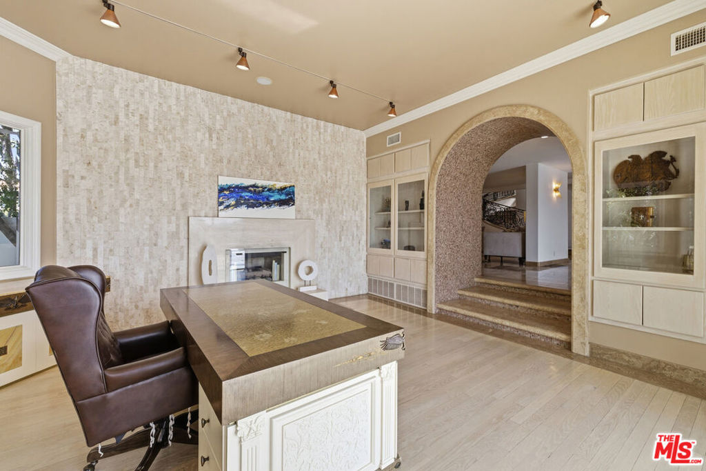 24366 La Masina Court Property Photo 10