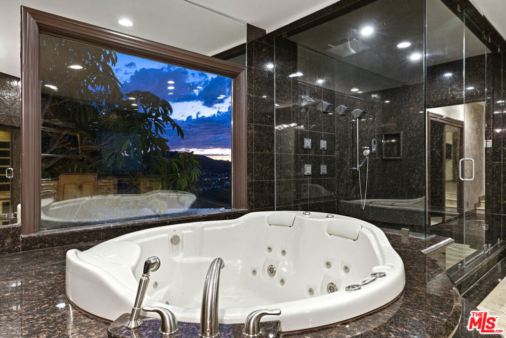 24366 La Masina Court Property Photo 25