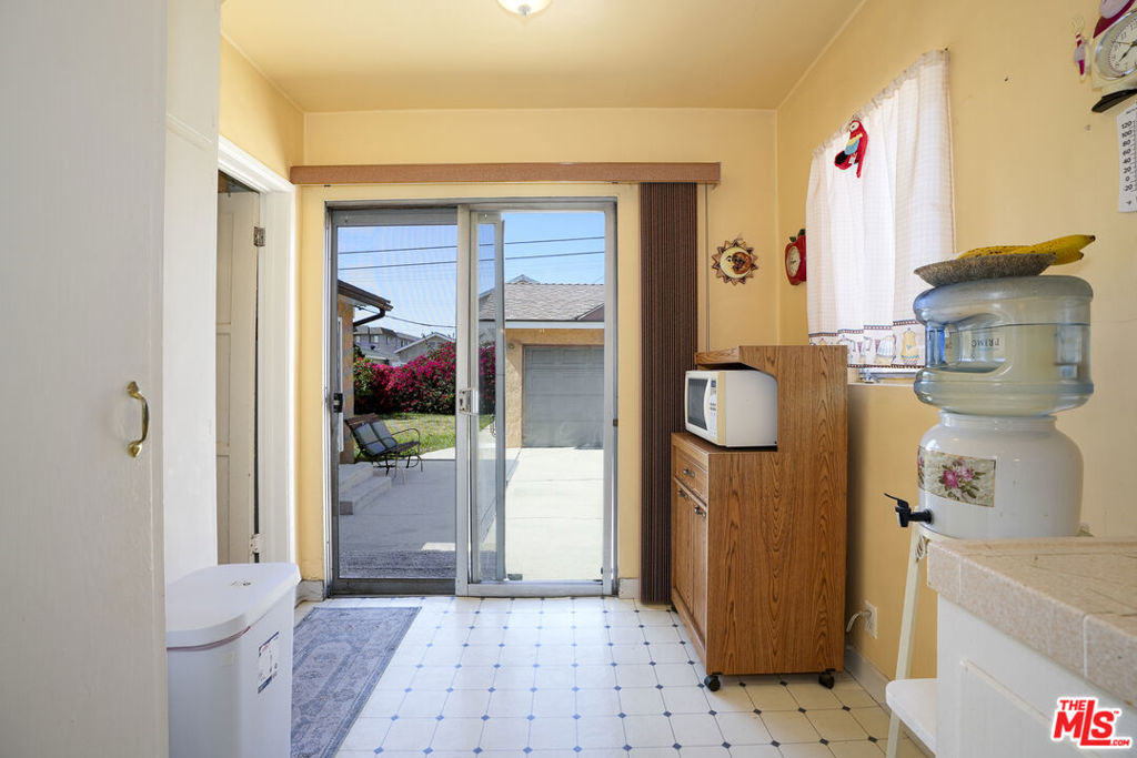 4831 W 121st Street Property Photo 10