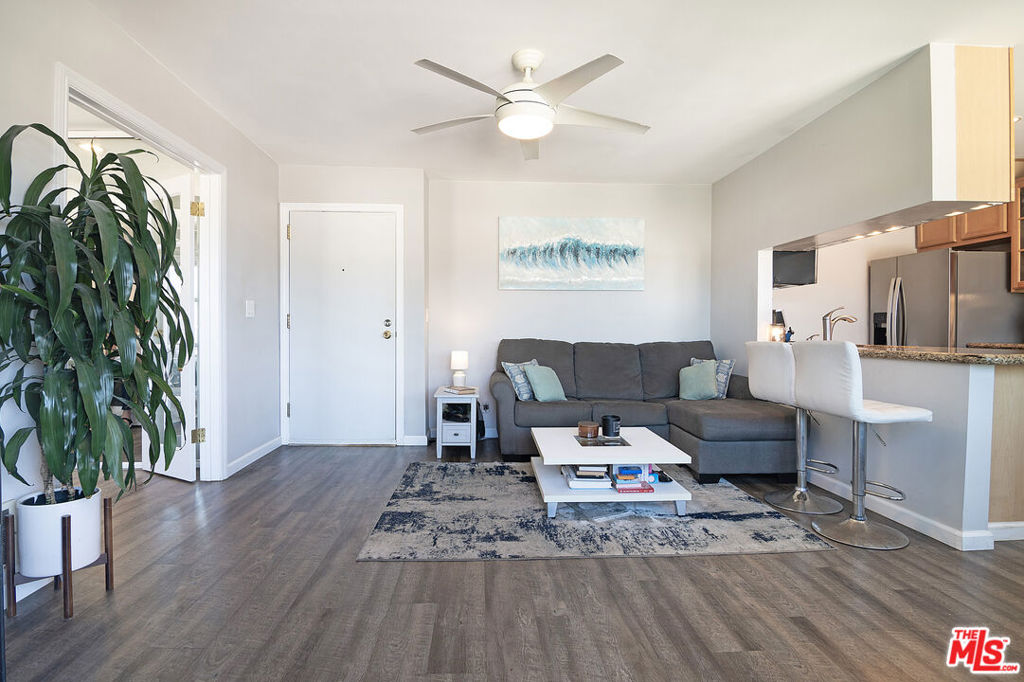 8740 Tuscany Avenue 312 Property Photo 4