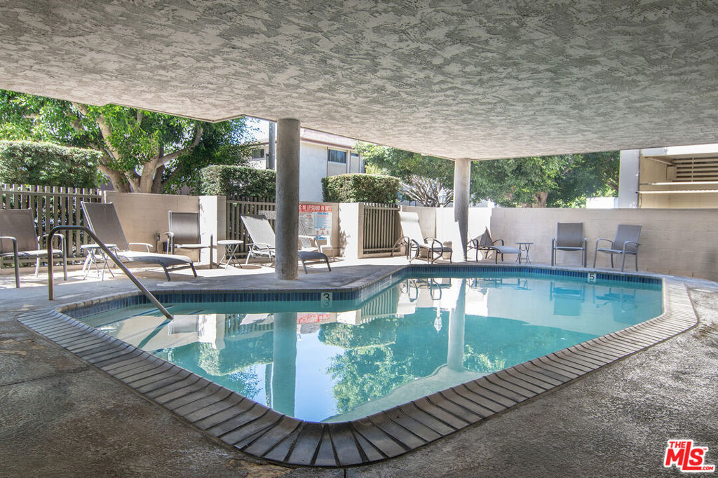 8740 Tuscany Avenue 312 Property Photo 21