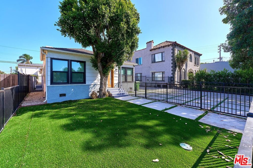 1616 1/2 Hauser Boulevard Property Photo 11
