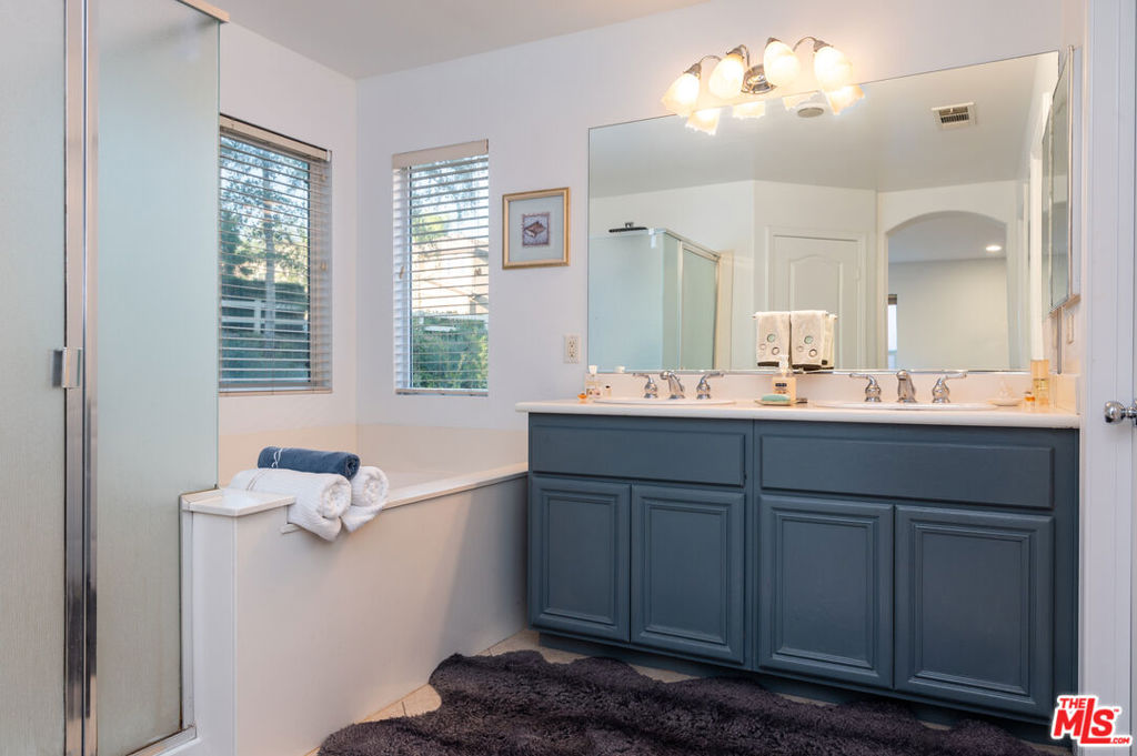 18755 Copper Ridge Way Property Photo 22