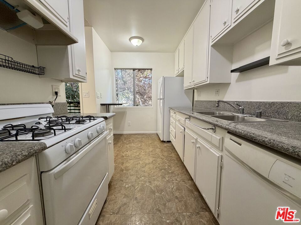 1507 Princeton Street F Property Photo 10
