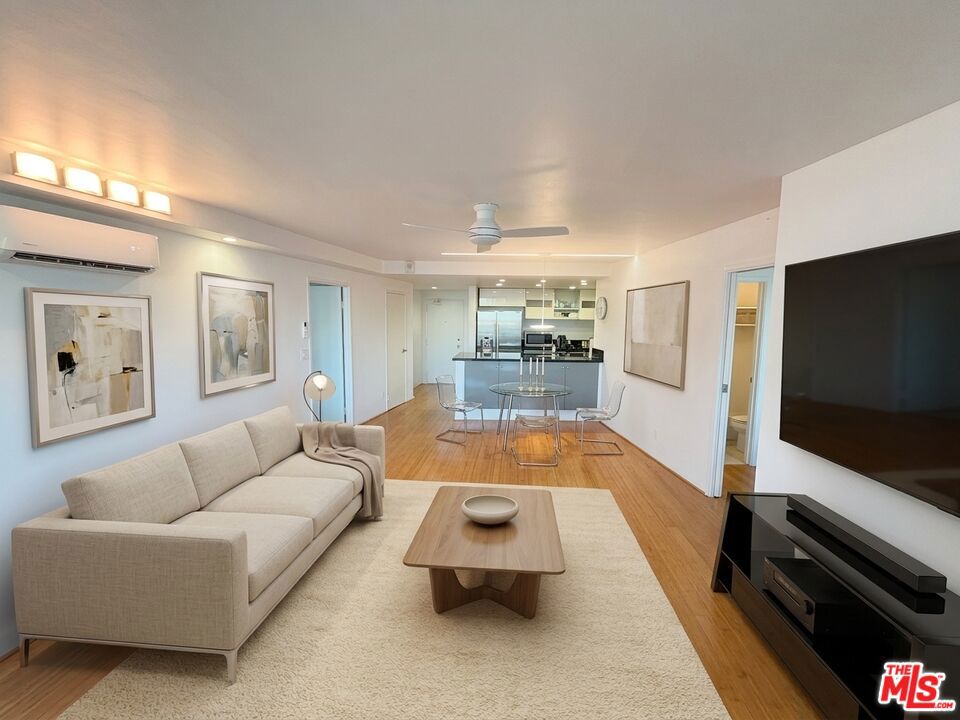 700 E Ocean Boulevard 1102 Property Photo 3