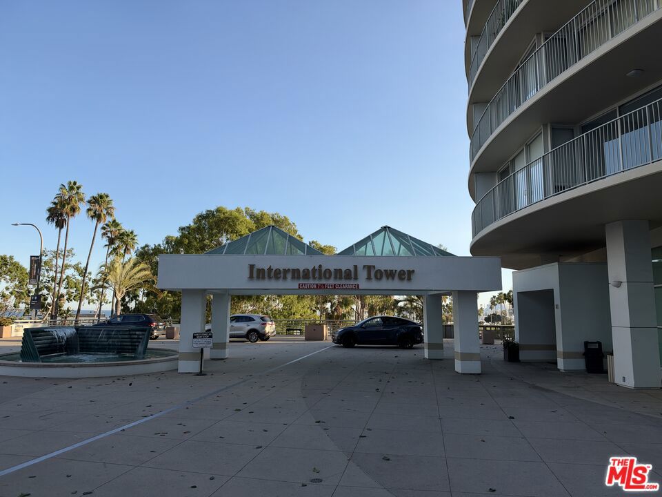700 E Ocean Boulevard 1102 Property Photo 12