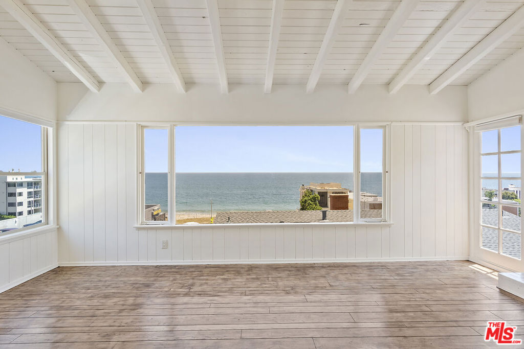 22607 Pacific Coast Highway Property Photo 5