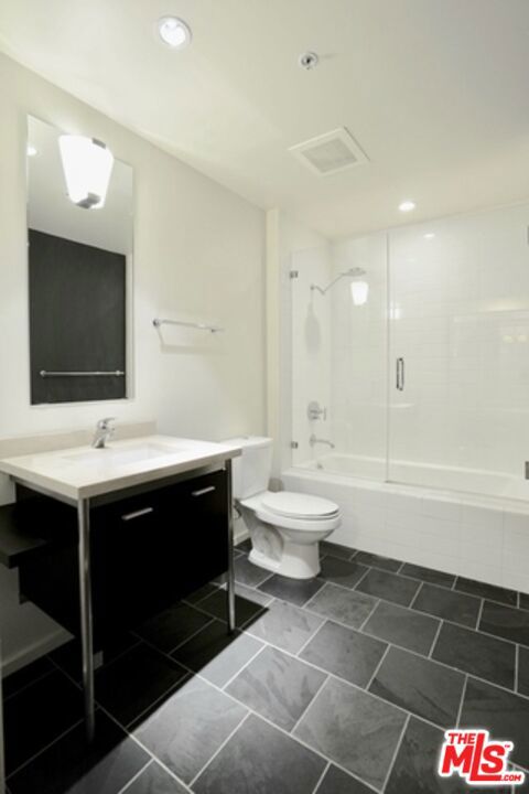 1155 S Grand Avenue 912 Property Photo 9