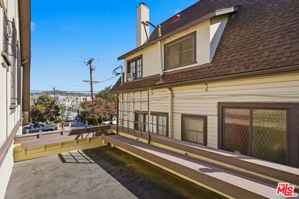 5076 Lemon Grove Avenue Property Photo 10