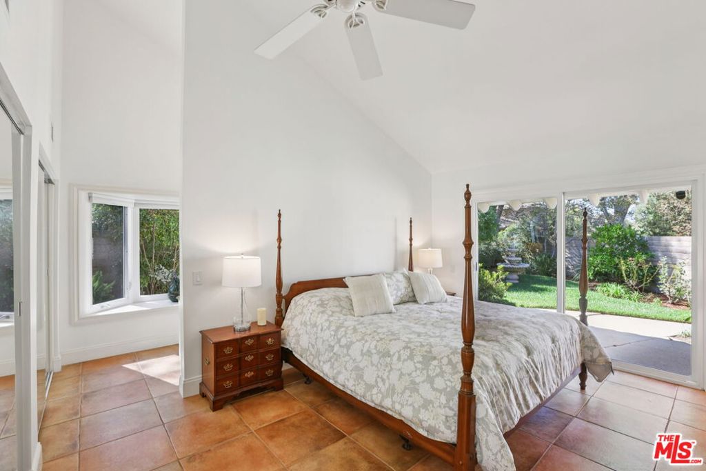 4400 Yorkfield Court Property Photo 11