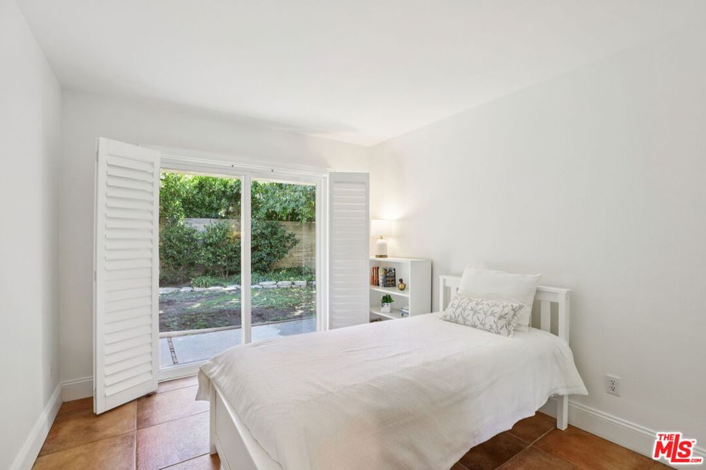 4400 Yorkfield Court Property Photo 17