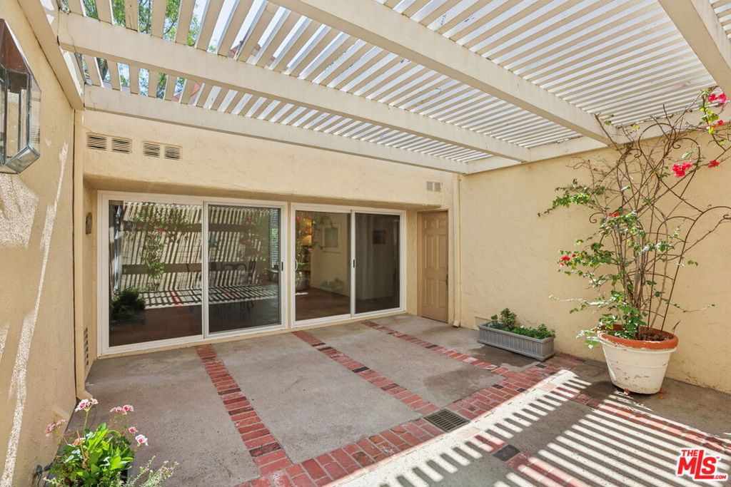4400 Yorkfield Court Property Photo 23