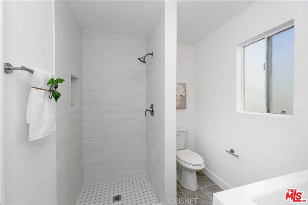4350 Berryman Avenue 10 Property Photo 18