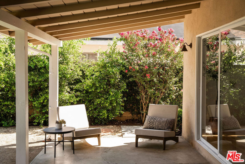 16125 Gledhill Street Property Photo 29