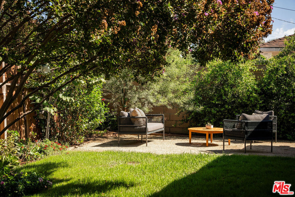 16125 Gledhill Street Property Photo 31
