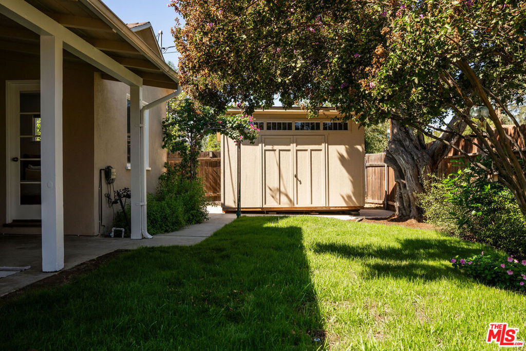 16125 Gledhill Street Property Photo 33