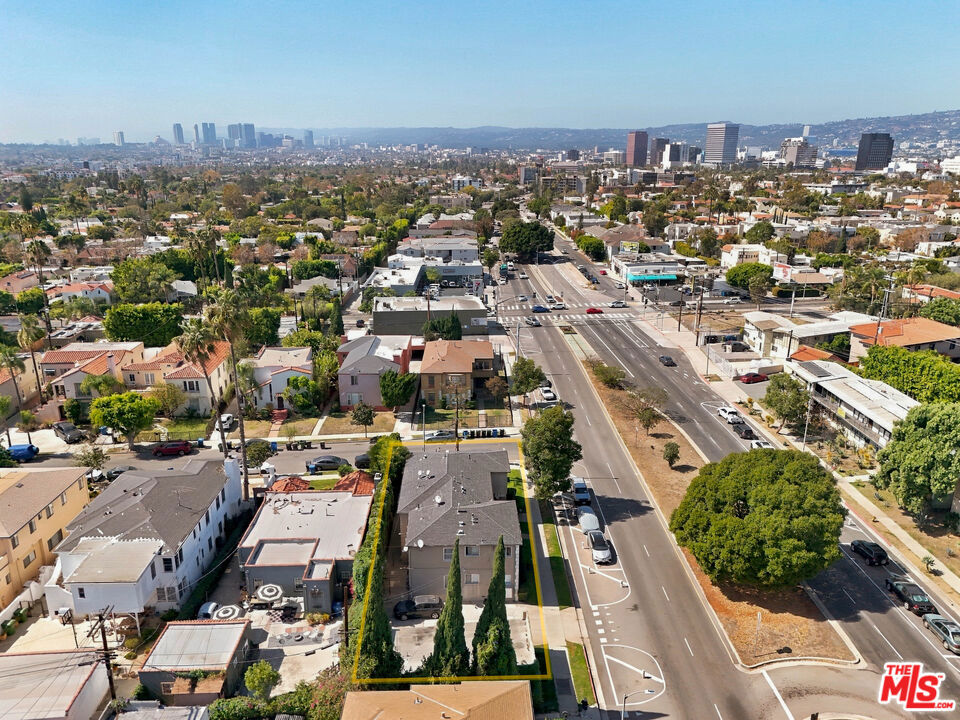 5470 W San Vicente Boulevard Property Photo 12