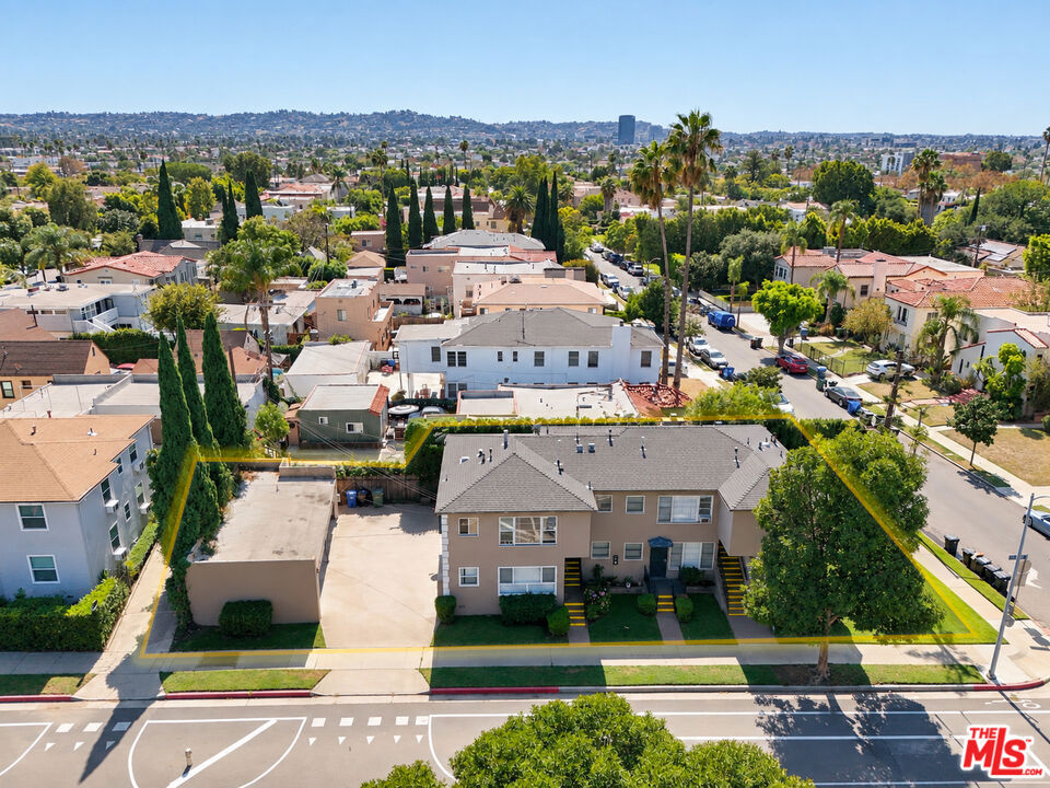 5470 W San Vicente Boulevard Property Photo 14