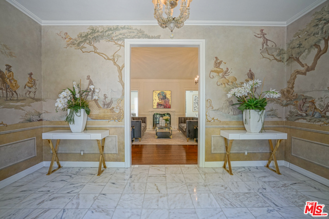 517 N Rodeo Drive Property Photo 4
