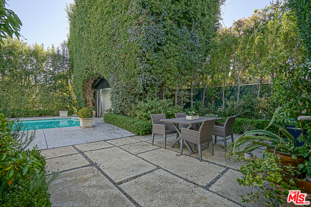 517 N Rodeo Drive Property Photo 28