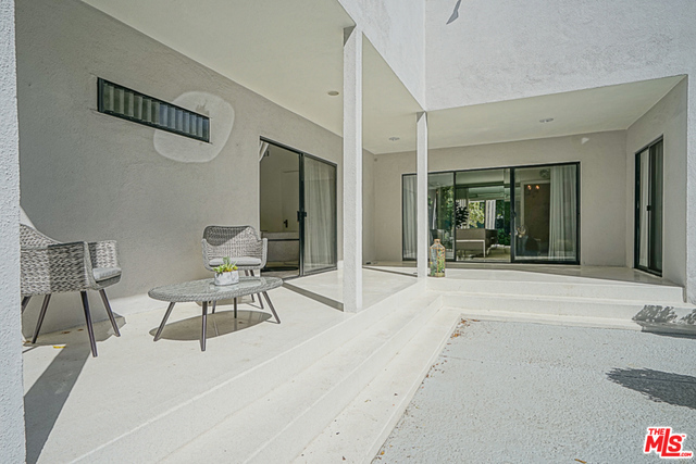 517 N Rodeo Drive Property Photo 32