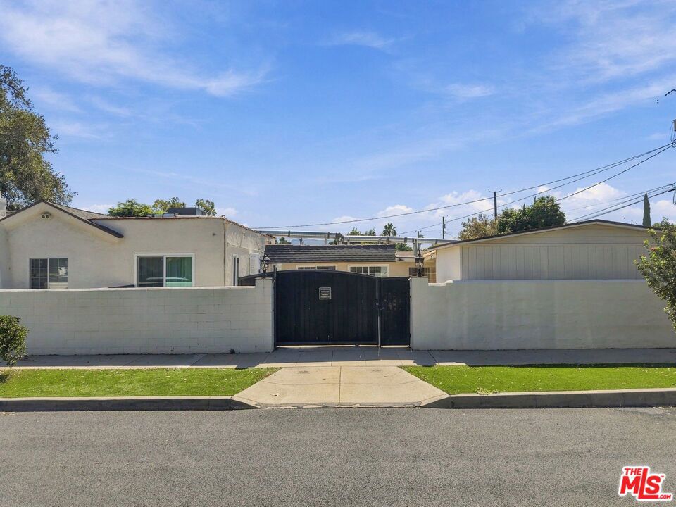 1245 N Orchard Drive Property Photo 5