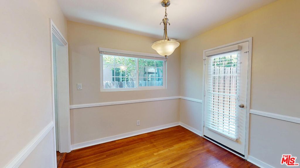 15031 Hartland Street Property Photo 4