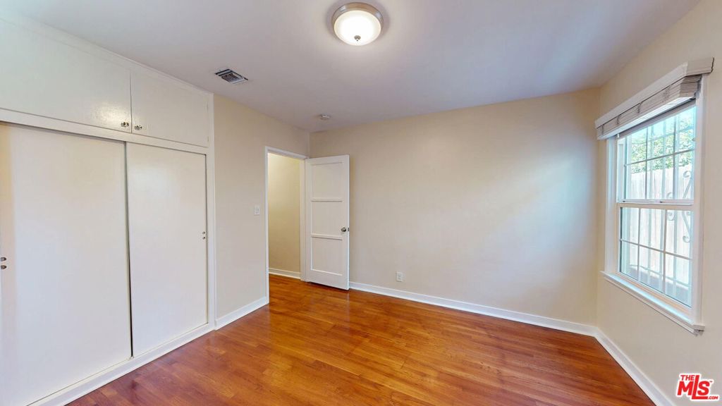 15031 Hartland Street Property Photo 9
