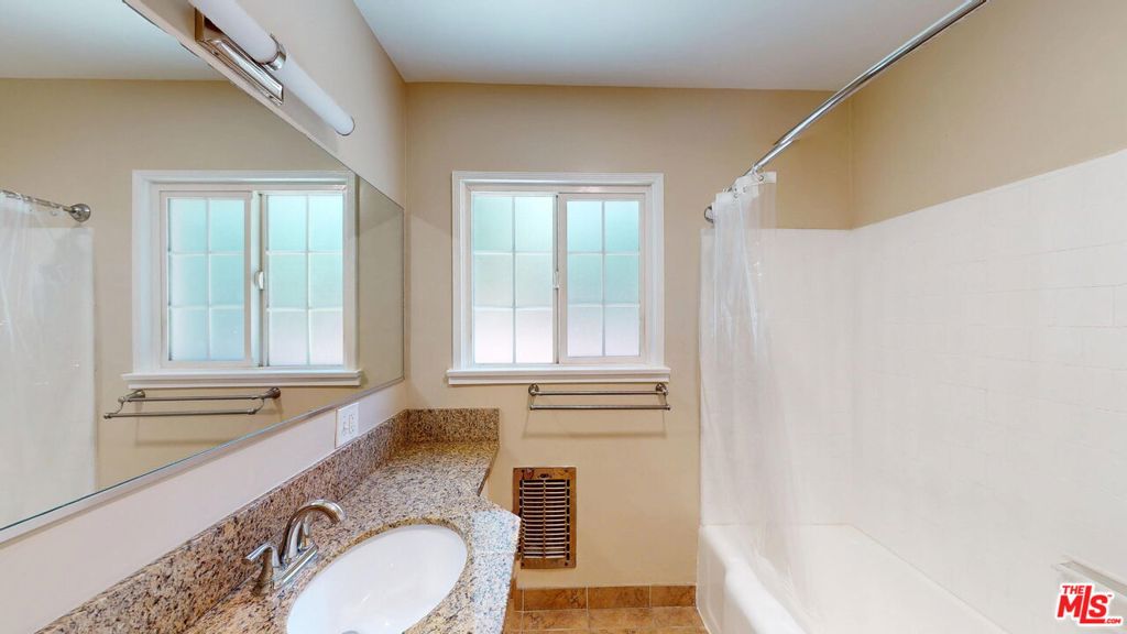 15031 Hartland Street Property Photo 12