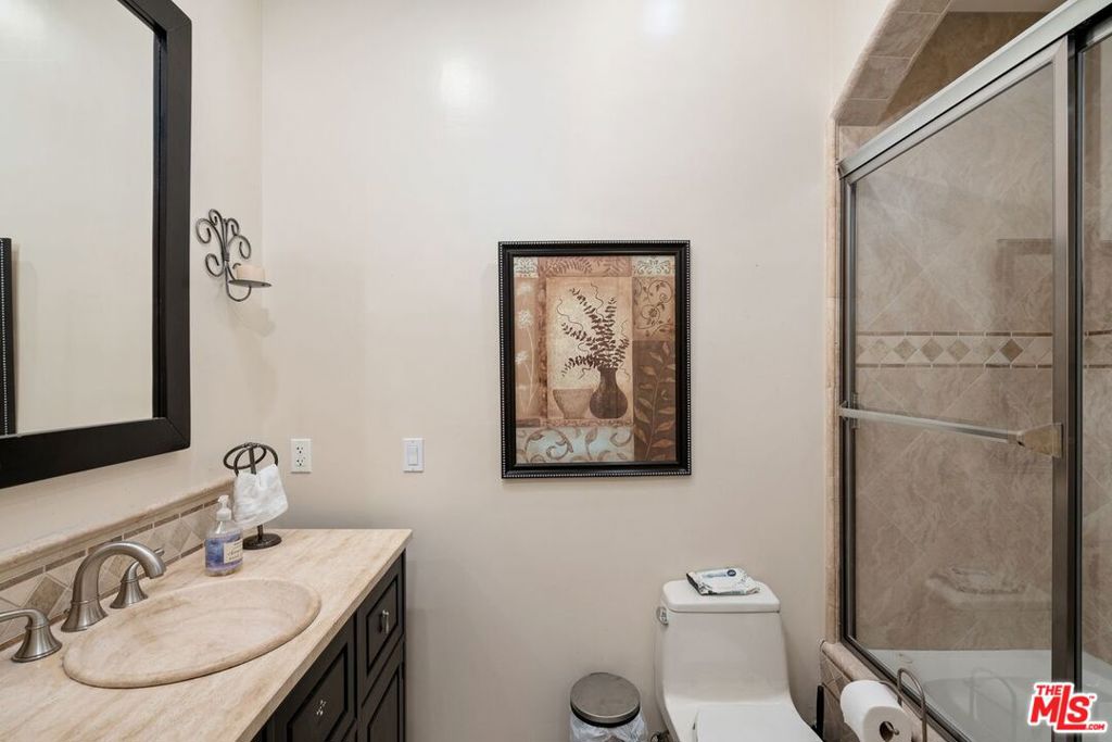 5303 Mecca Avenue Property Photo 24