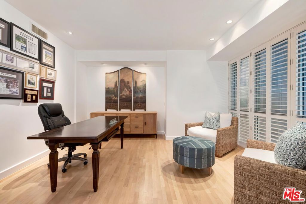 515 Ocean Avenue 307s Property Photo 9