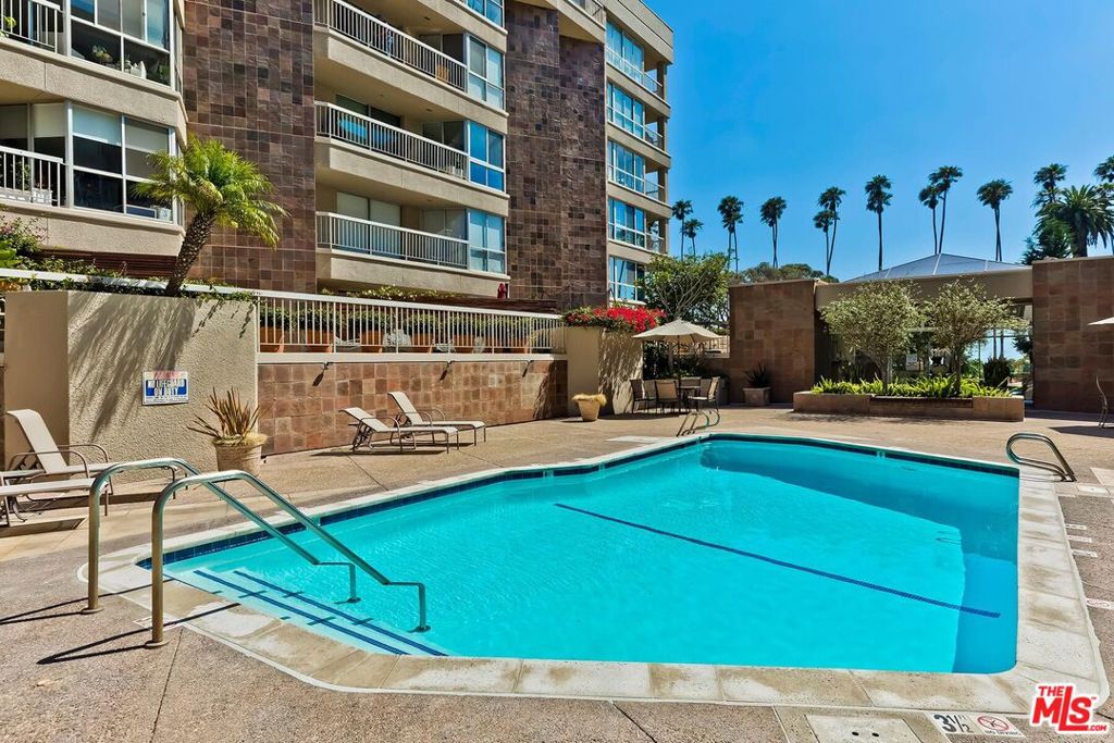 515 Ocean Avenue 307s Property Photo 30