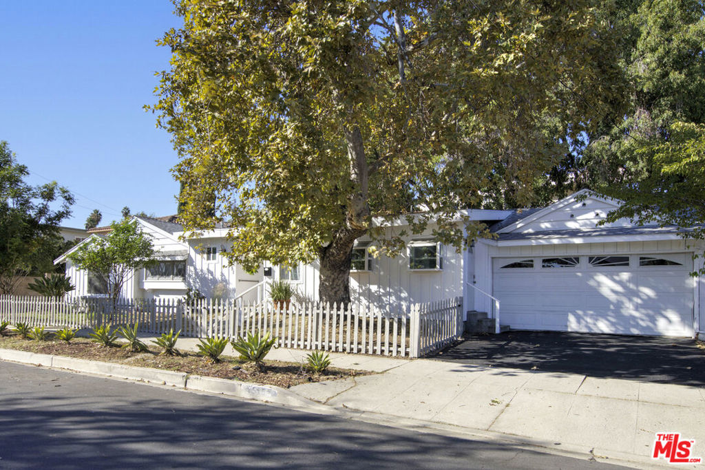 15151 Enadia Way Property Photo 3