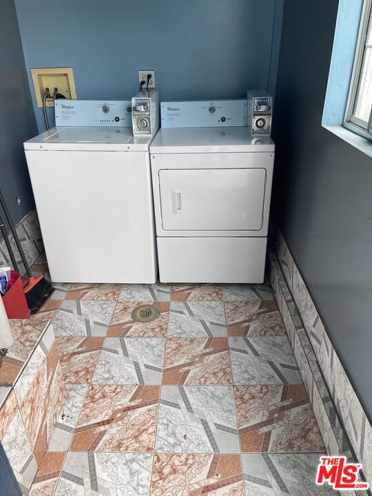 737 N Harvard Boulevard 737 Property Photo 6