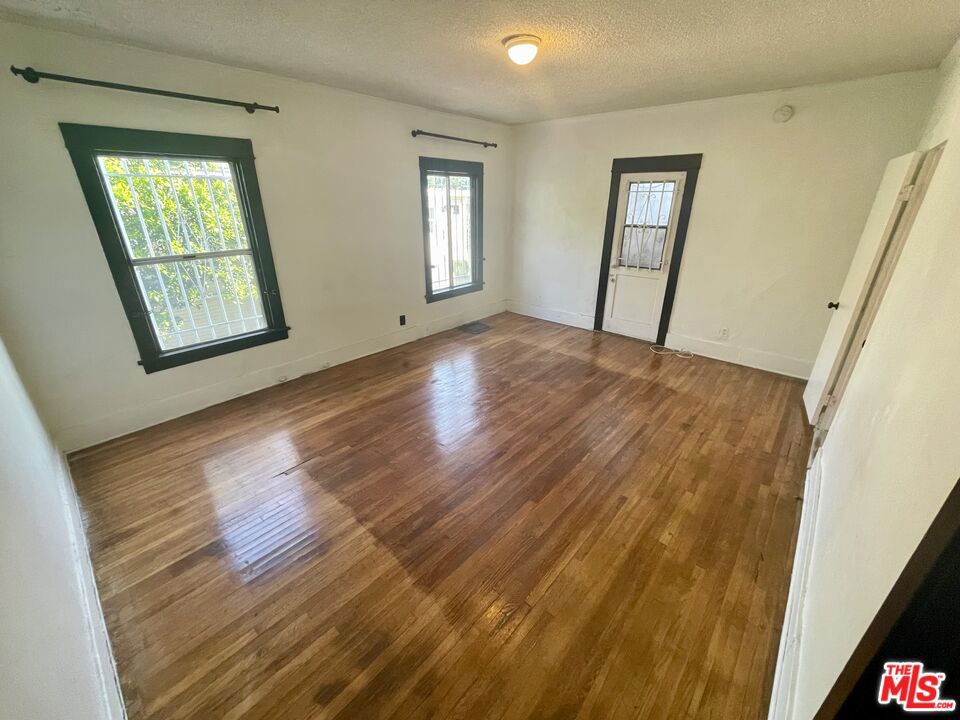 737 N Harvard Boulevard 737 Property Photo 19