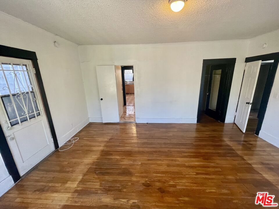 737 N Harvard Boulevard 737 Property Photo 23