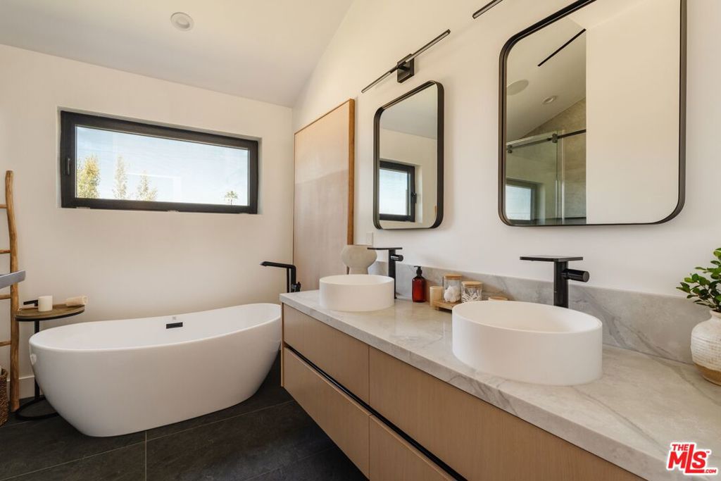 12906 Rubens Avenue Property Photo 29