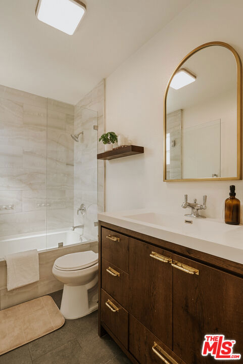 1316 N Chester Avenue Property Photo 23