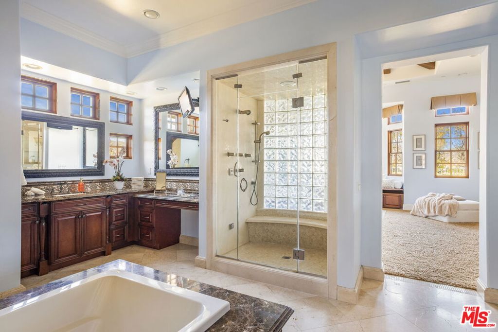 710 Rancho Dos Vientos Drive Property Photo 20