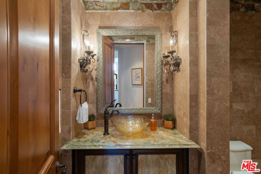 710 Rancho Dos Vientos Drive Property Photo 27