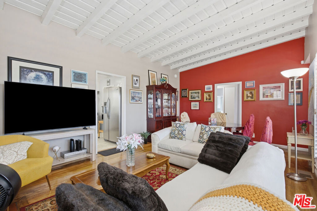 3049 Brookhill Street Property Photo 4
