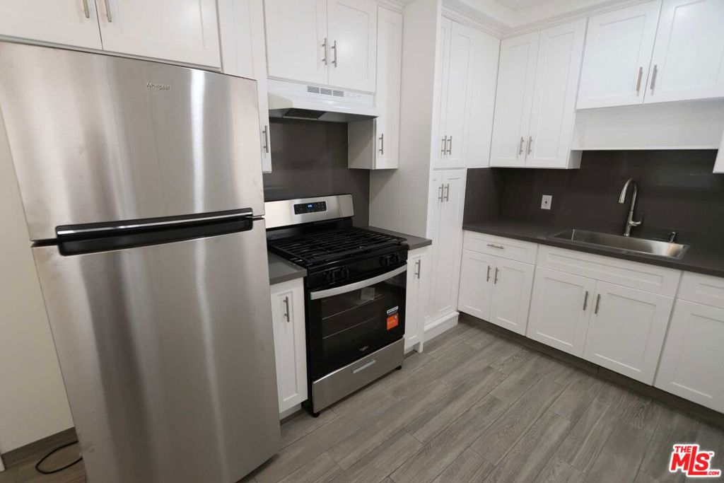 1805 Silver Lake Boulevard Property Photo 4