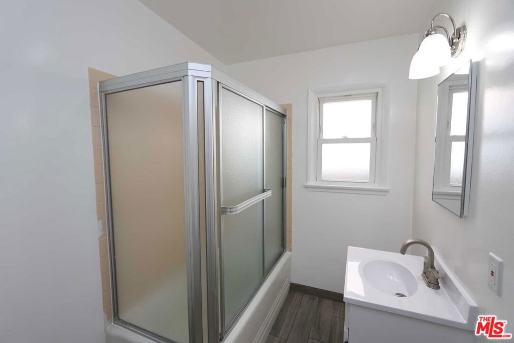 1805 Silver Lake Boulevard Property Photo 11