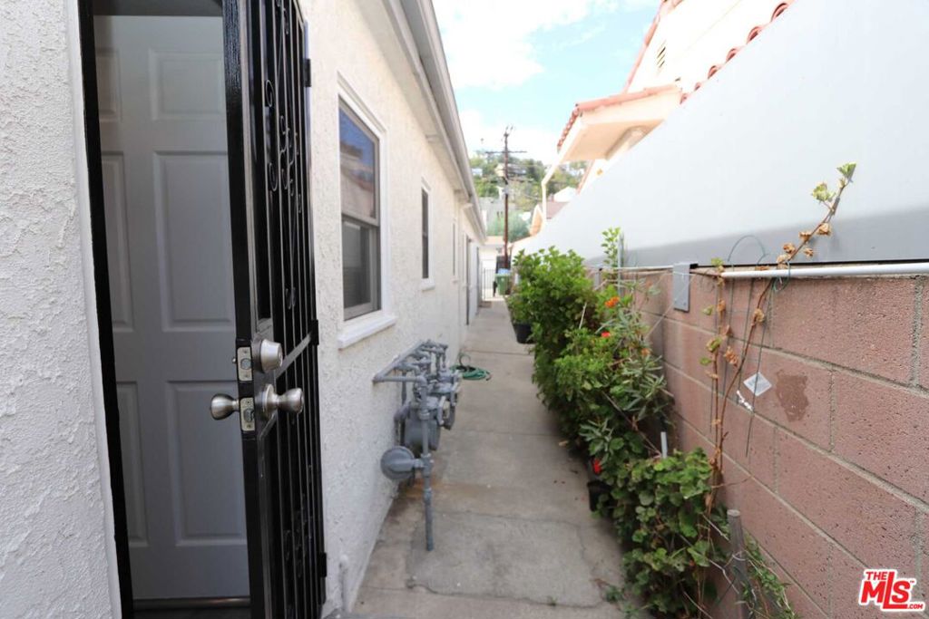 1805 Silver Lake Boulevard Property Photo 17