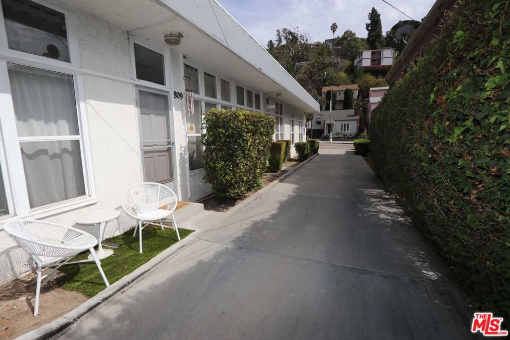 1805 Silver Lake Boulevard Property Photo 18