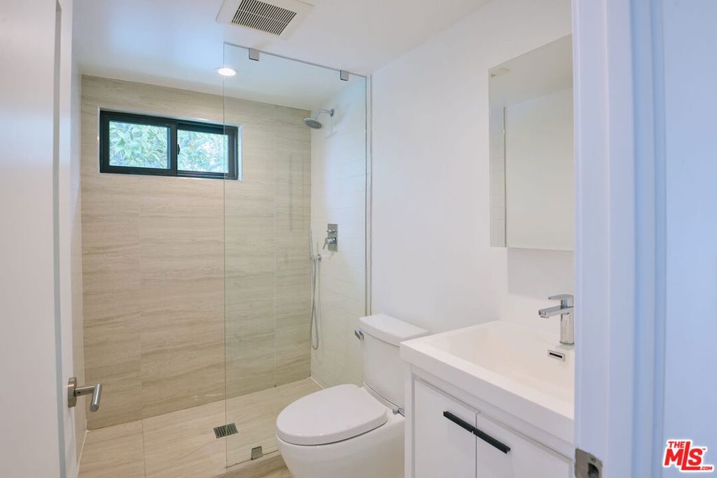 11785 Gateway Boulevard 6 Property Photo 12